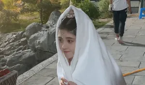 鞠婧祎大眼表情多变楚楚可怜现场照图片