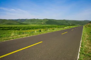 乌兰木统公路风光