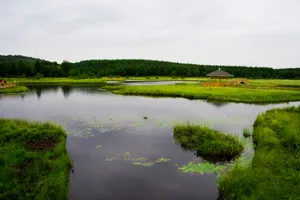 乌兰木统美丽湖泊壁纸_2