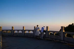 泰山日出桌面壁纸