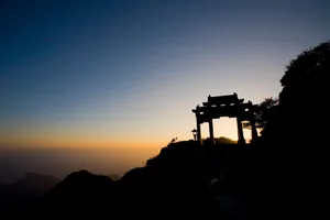 泰山日出桌面壁纸_2