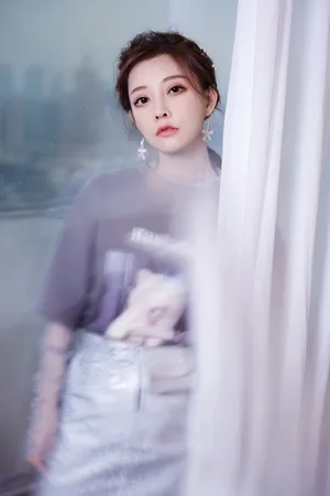 冯提莫唯美浪漫写真图片