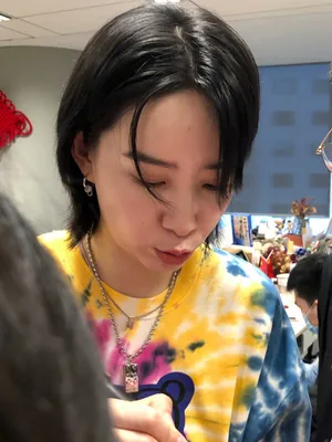 李斯丹妮扎染卫衣短裤又美又飒美照图片_2