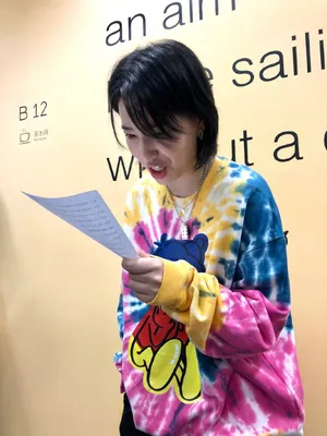 李斯丹妮扎染卫衣短裤又美又飒美照图片_3