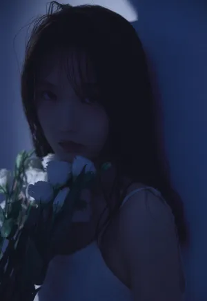 刘力菲吊带裙性感写真图片_7