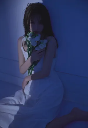 刘力菲吊带裙性感写真图片_15