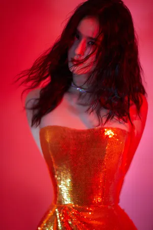 黄圣依金色亮片裙性感写真图片_3