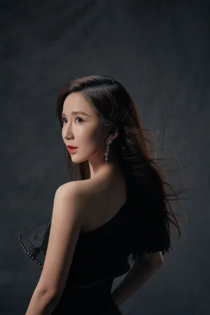 娄艺潇《演员请就位第二季》海报图片_9