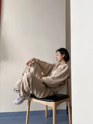 周雨彤清新休闲风生活照图片_8