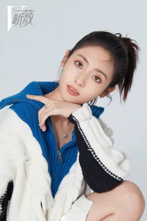 邢菲百变时尚大片写真图片_4