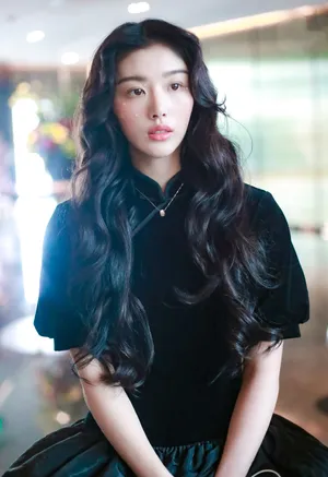 孔雪儿水滴妆容大片写真图片_2