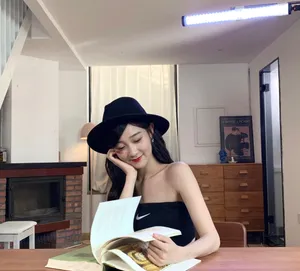 李子璇锁骨杀甜酷写真图片_3
