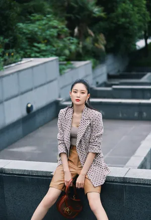 王媛可高马尾初秋写真图片