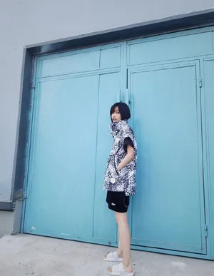 田原性感优雅写真图片
