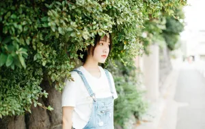 凌美仕甜美春日街拍写真图片