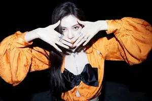 宋妍霏钻石口罩飒美写真图片_5