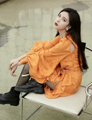 宋妍霏钻石口罩飒美写真图片_11