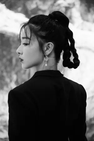 阚清子西装裙时尚写真图片_5