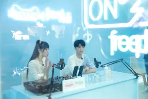陈立农清新简洁帅气活动照图片_11