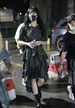 秦牛正威蛋糕裙复古甜美时尚机场照图片_3