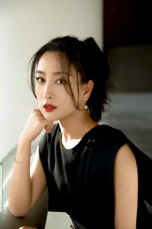 马苏黑裙性感撩人写真图片_3