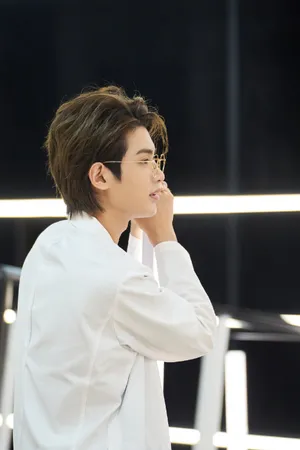 黄明昊《密室大逃脱2》第九期剧照图片_5