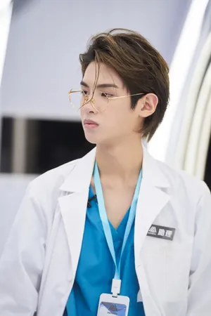 黄明昊《密室大逃脱2》第九期剧照图片_7