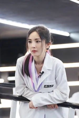 杨幂《密室大逃脱2》第九期剧照图片