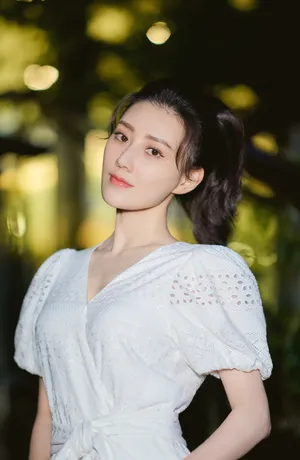 侯梦瑶清新元气写真图片