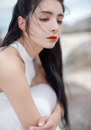 麦迪娜姜潮时尚甜蜜写真大片_3