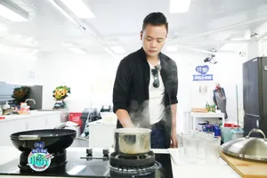 林述巍《中餐厅第四季》第六期剧照图片_4