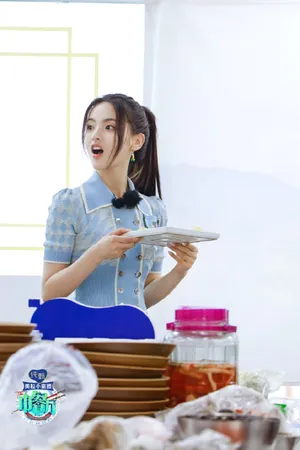 杨超越《中餐厅第四季》第八期剧照图片_5