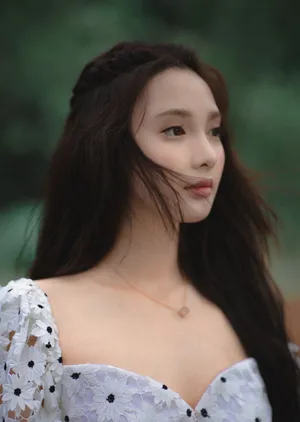 彭小苒森系镂空裙性感写真图片_6