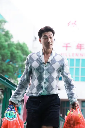 张亮《中餐厅第四季》第八期剧照图片_3