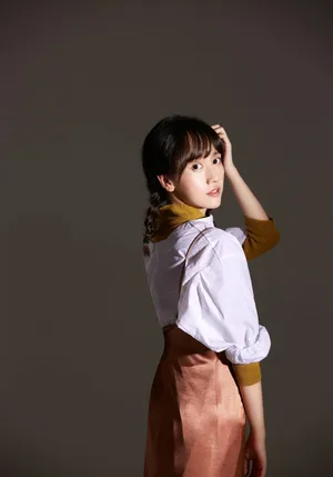 李墨之复古少女风写真图片_2