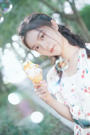 赵今麦清新温婉写真图片