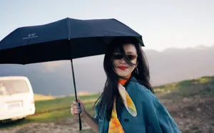 李梦随性洒脱写真图片
