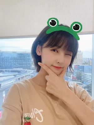赵粤私服俏丽自拍照图片_2