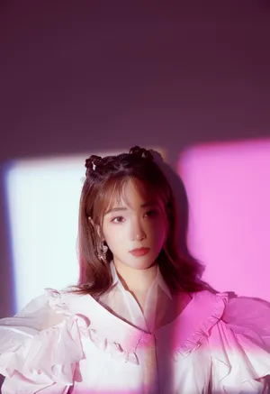 张可盈粉裙清新甜美写真图片_2