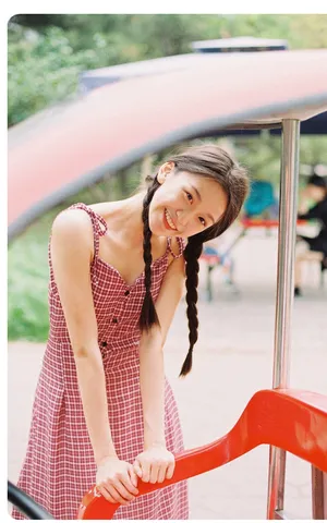 魏一小清新甜美性感写真图_10