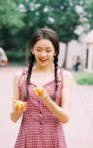 魏一小清新甜美性感写真图_16