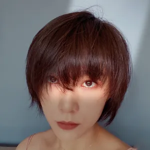 吕晓霖自拍照图片_1