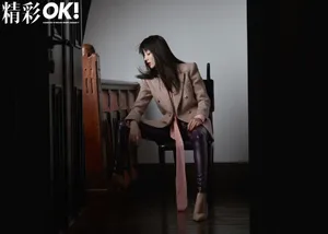 迪丽热巴黑白复古写真大片_7