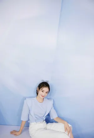 袁姗姗马尾辫蝴蝶结清纯俏皮写真图片_2