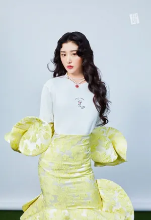 孔雪儿梦幻水滴妆容优雅写真图片