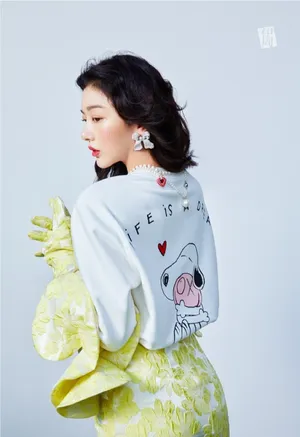 孔雪儿梦幻水滴妆容优雅写真图片_2