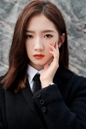孟美岐西装长裙性感图片写真_2