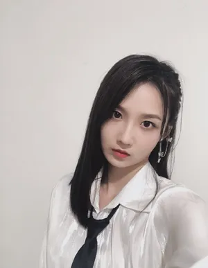 刘力菲甜美养眼自拍图片_6