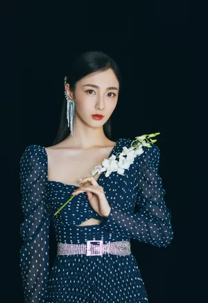 叶青波点裙性感写真图片_2