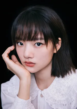 演员任敏气质性感写真图片_4